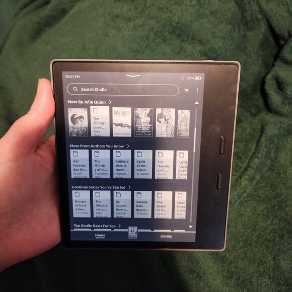 EUC Kindle Oasis 10th Generation 32gb Graphite - Picture 12 of 12